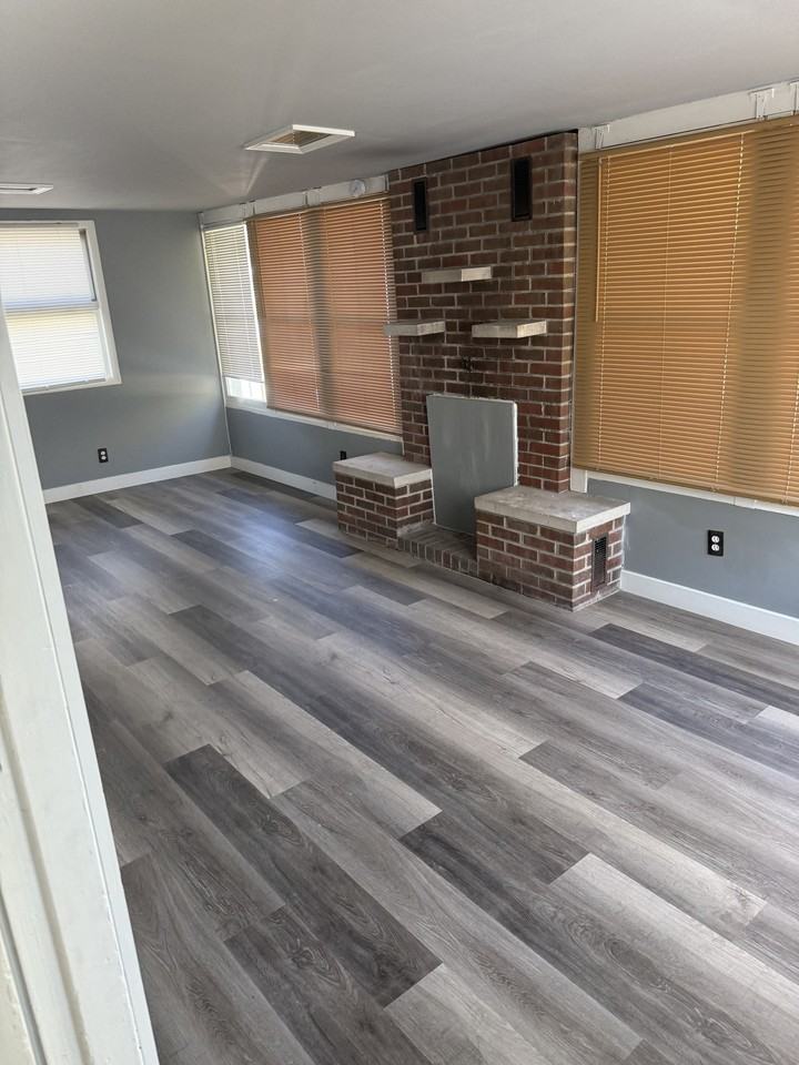 619 West Lakewood Avenue #1 - Photo 7 of 10