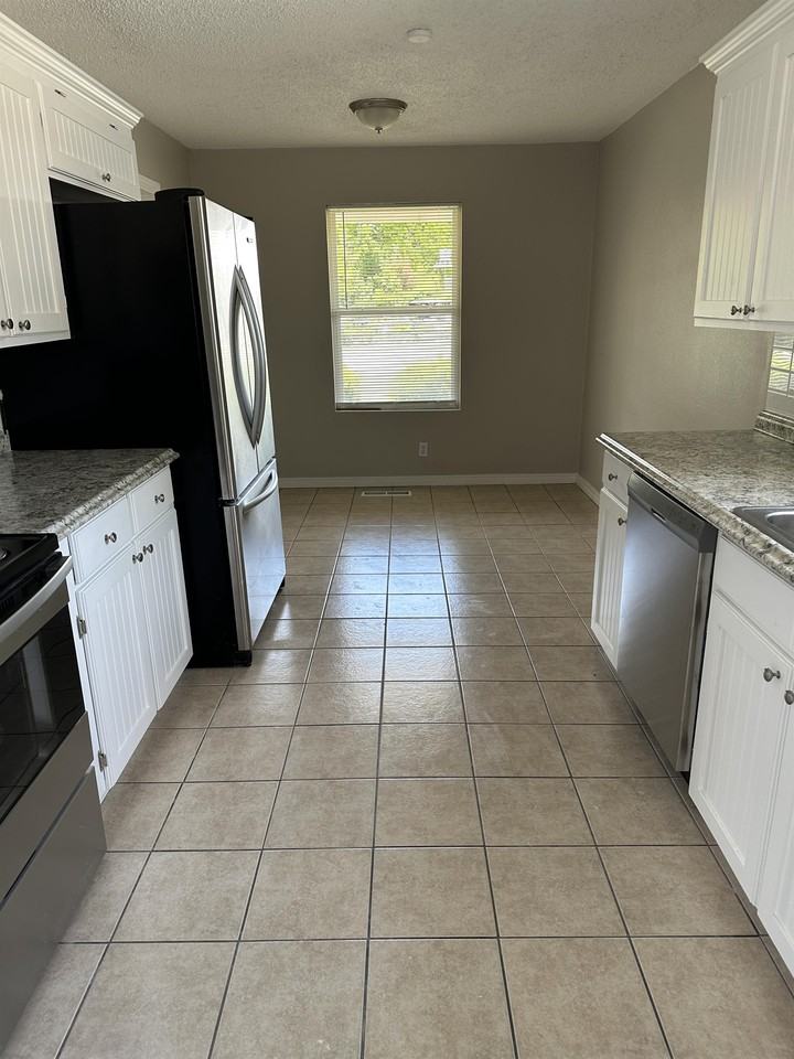 403 East F Street #1 - Photo 3 of 21