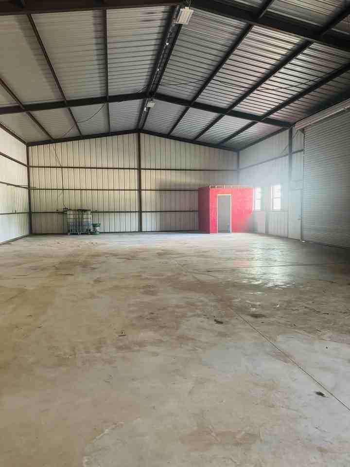 12500 Us Highway 183 S #F - Photo 4 of 24