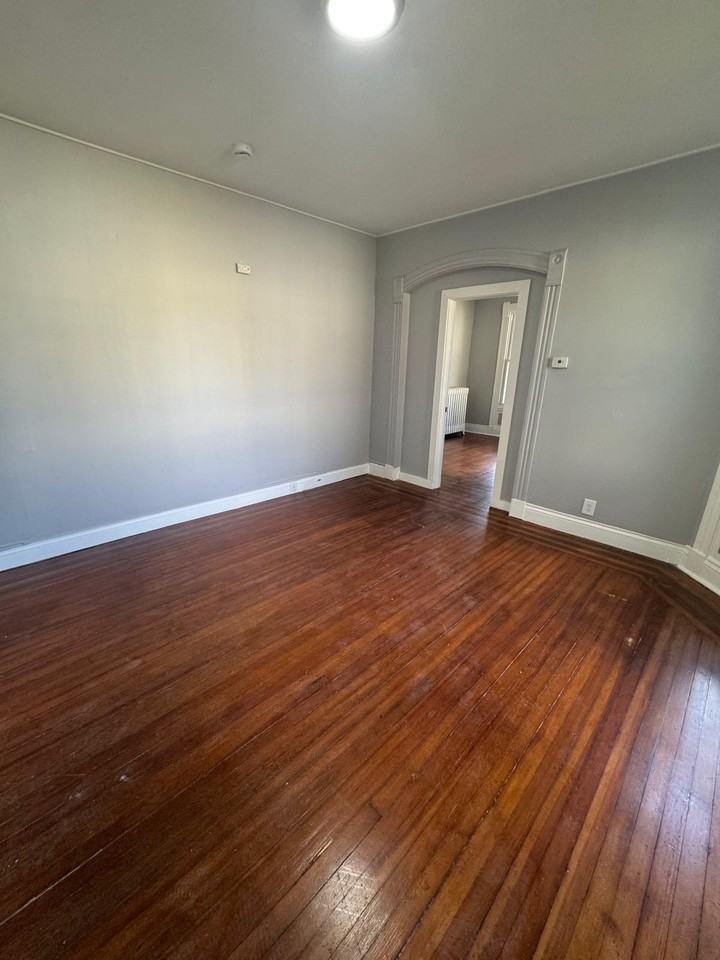 17 Hobson Avenue #1 - Photo 5 of 5