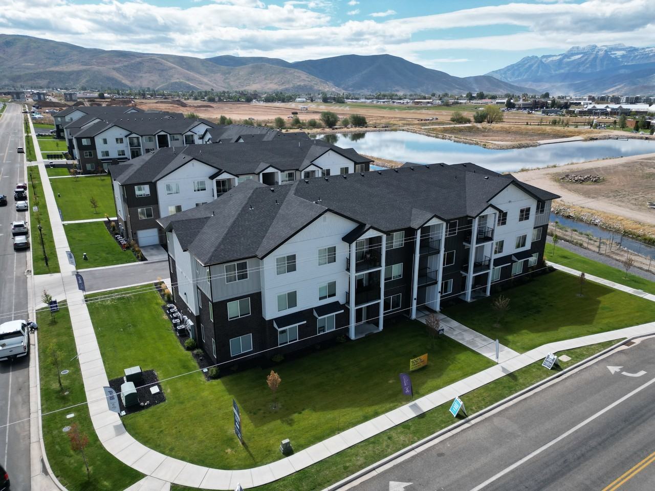 1266 S Sawmill Blvd #309