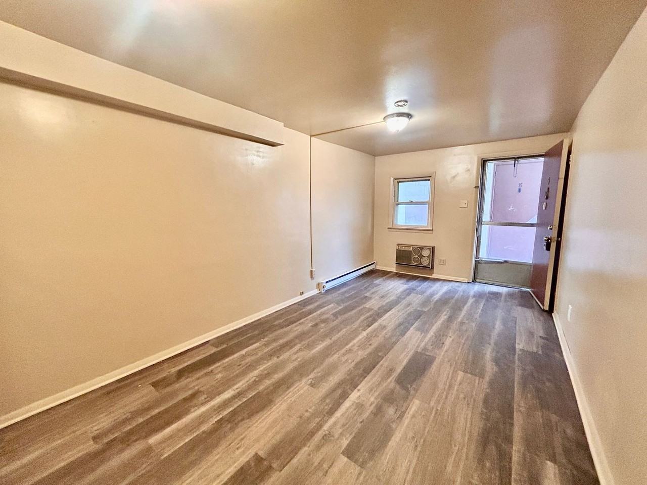 45 N Wolf St - Photo 4 of 20