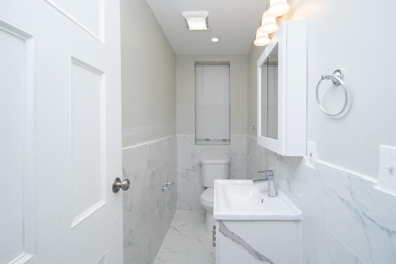 2326 Fifteenth St #2 - Photo 6 of 46