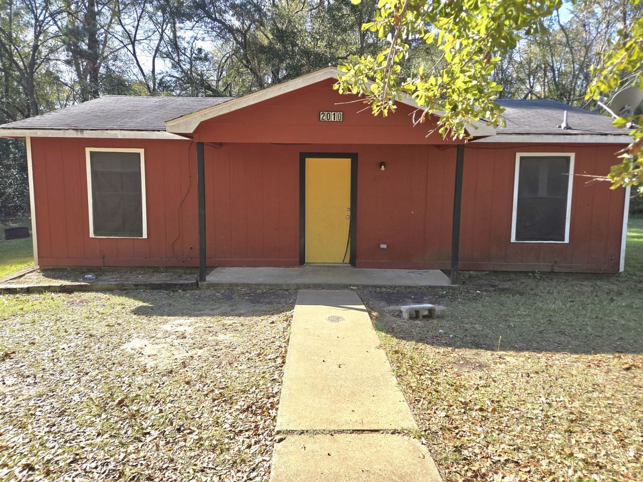 2010 Railroad Street #1