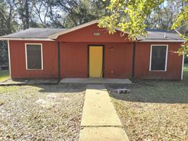 featured image of 2010 Railroad Street #1