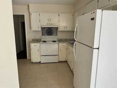 930 Lakeside Dr #1 - Photo 3 of 22