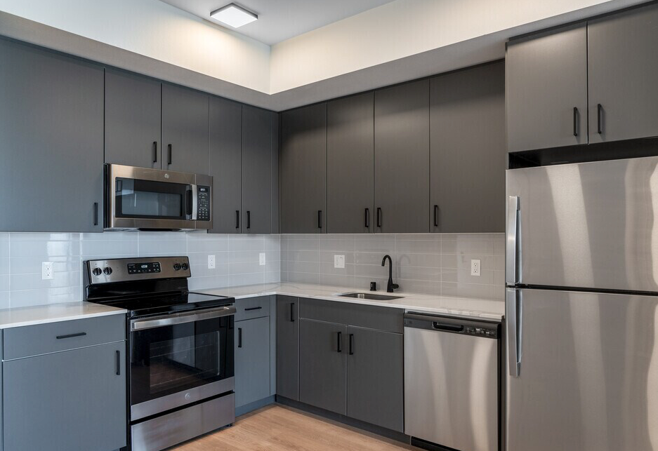 2411 Broadway St - Photo 7 of 14