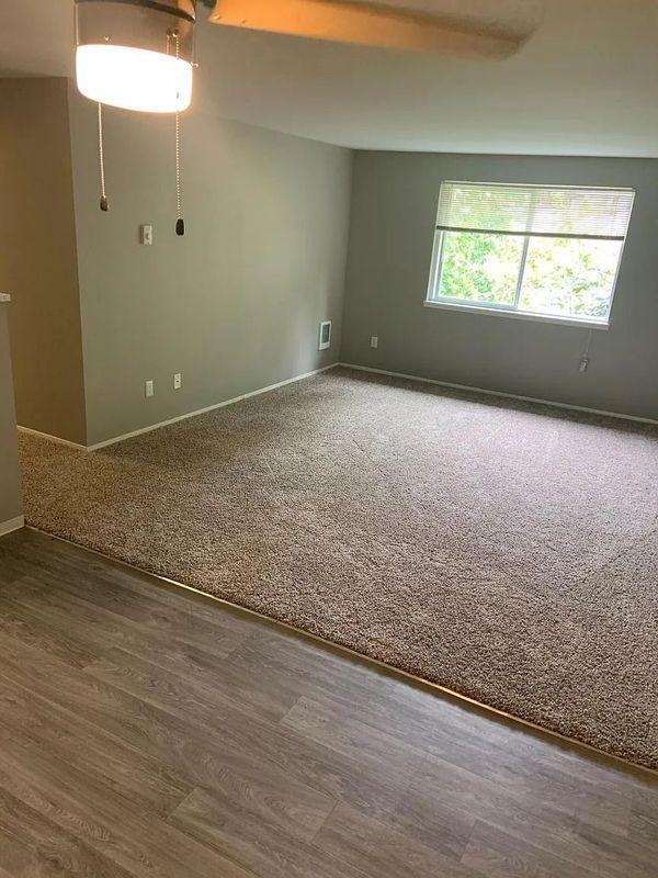 11822 1st Ave S - Photo 3 of 10