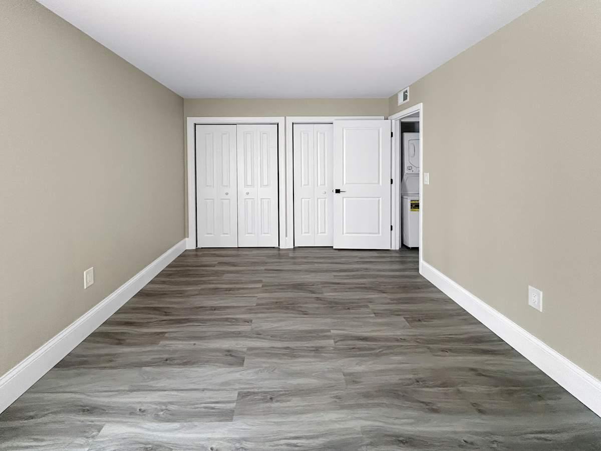 411 Danube Ave - Photo 3 of 50