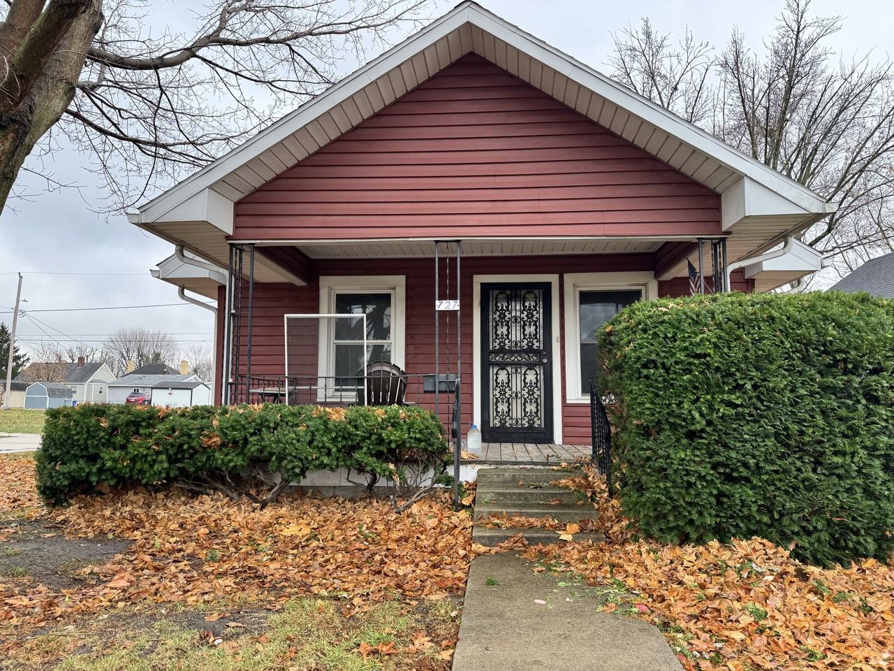 727 East North Street #1