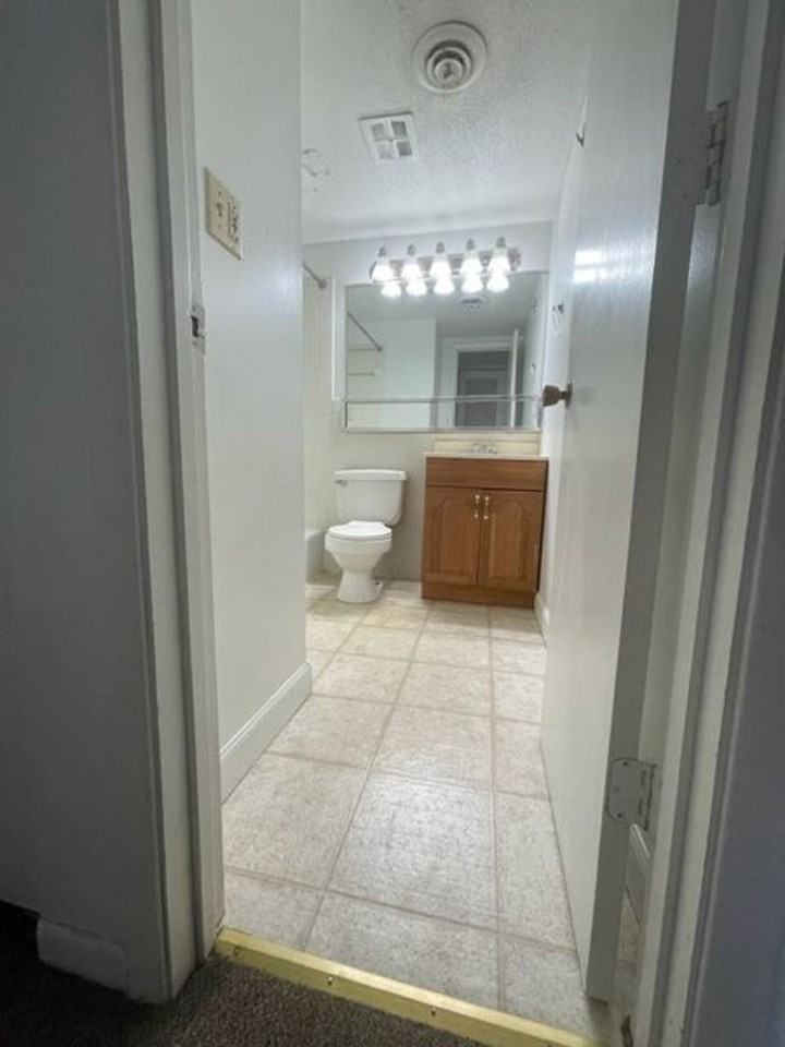 Lexington - Photo 4 of 15