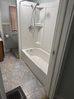 10 10 Center StUpper - Photo 5 of 9