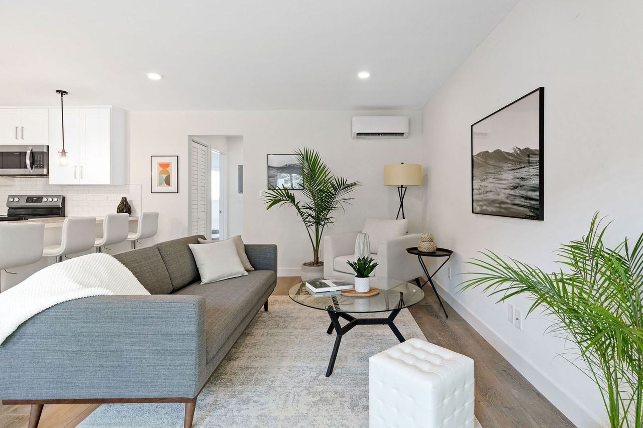 3450 Emerald (312 Calle Miramar LLC) - Photo 4 of 37