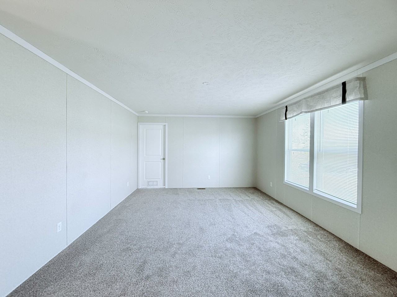 29652 Cambridge Ct #253 - Photo 2 of 43