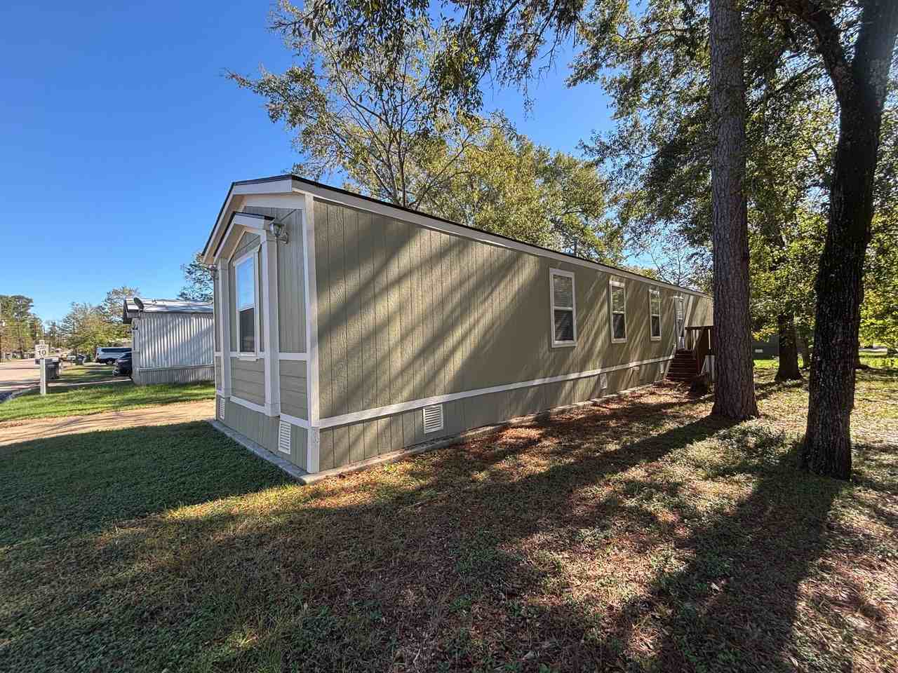 118 East Semands Street - Photo 2 of 28