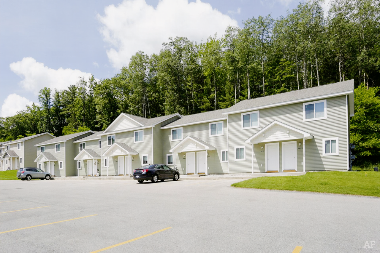 3902 Vale Drive #3902 - Photo 2 of 37