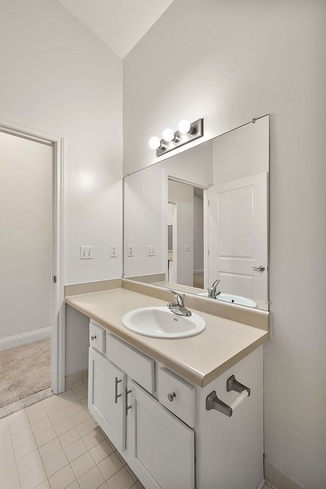 Whispering Lakes Apts - Photo 3 of 50