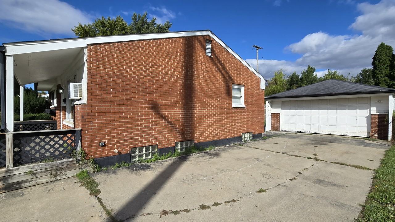 4509 Cheyenne Ave #1 - Photo 3 of 33