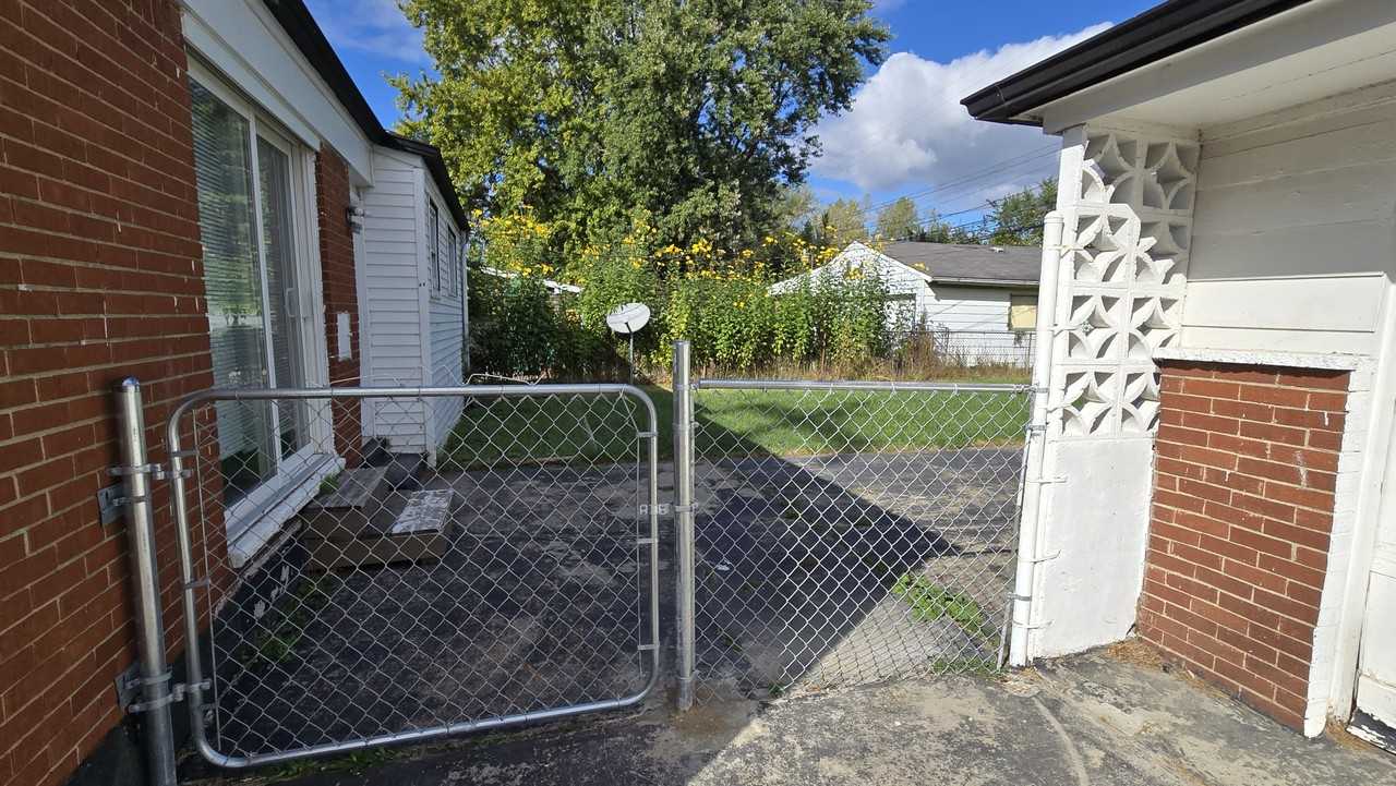 4509 Cheyenne Ave #1 - Photo 5 of 33