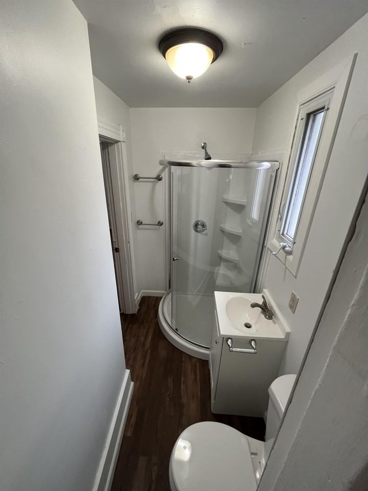 1513 Ridge Avenue #1 - Photo 5 of 42