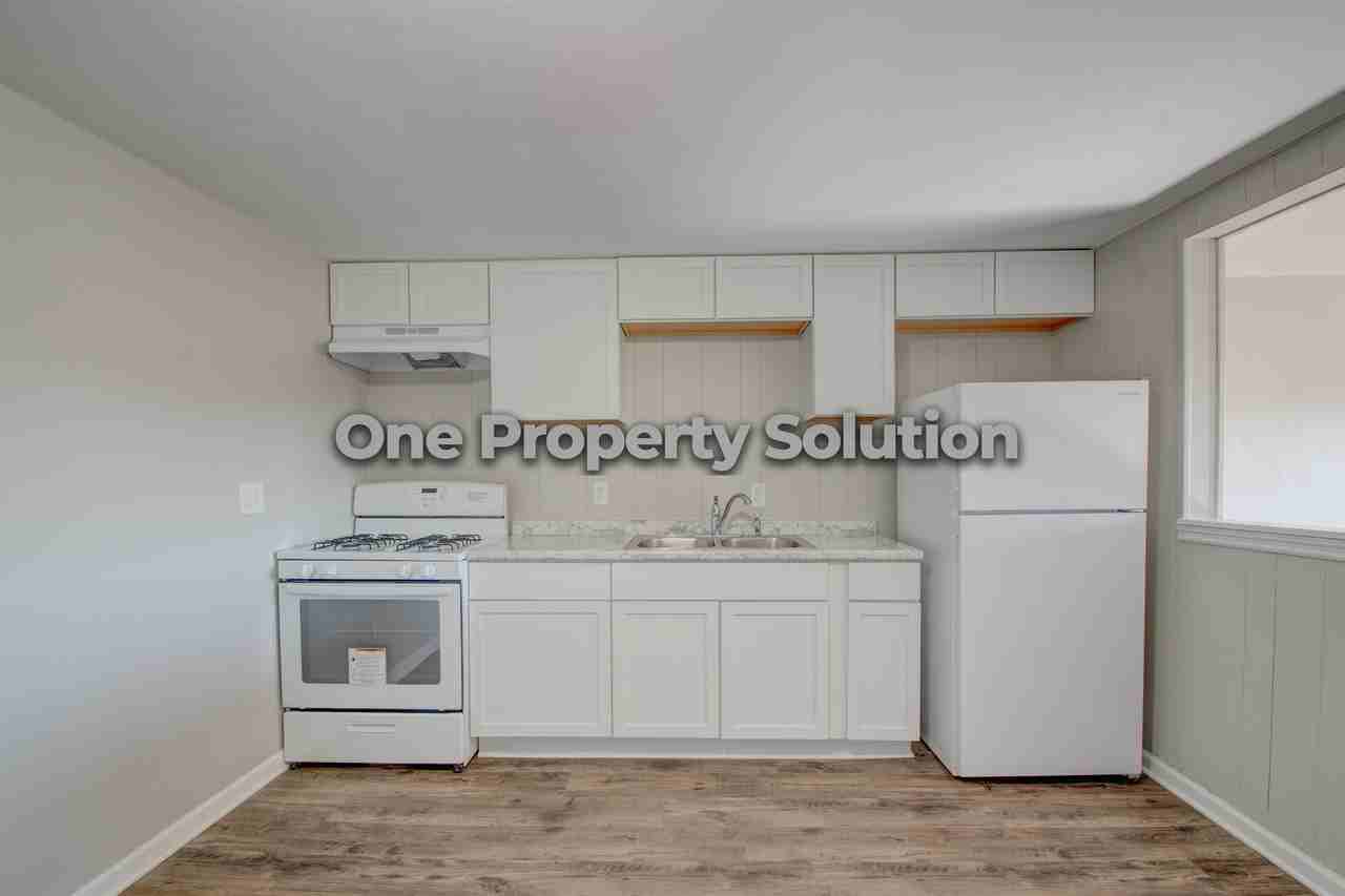 5284 Broadway #1 - Photo 2 of 16