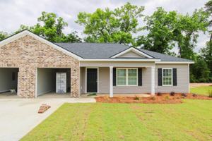 featured image of 123 Callaway Cres #1