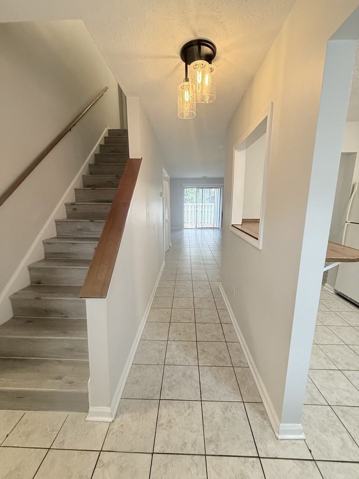 1025 Carolina Rd #W1 - Photo 5 of 29