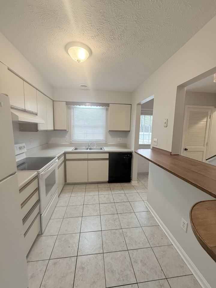 1025 Carolina Rd #W1 - Photo 7 of 29