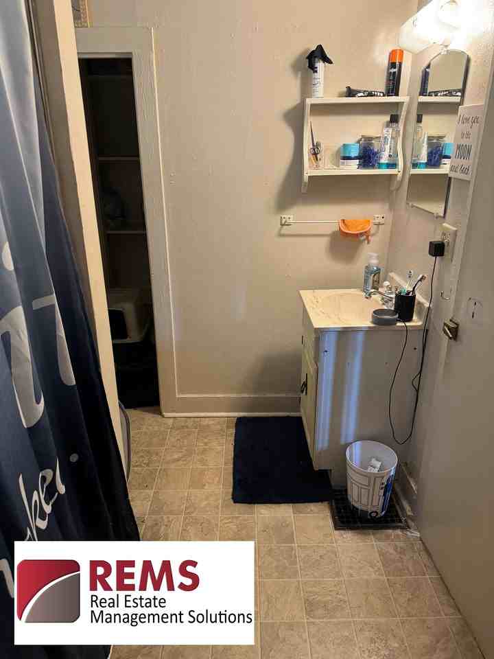 1016 Vine Street #1010 - Photo 7 of 7