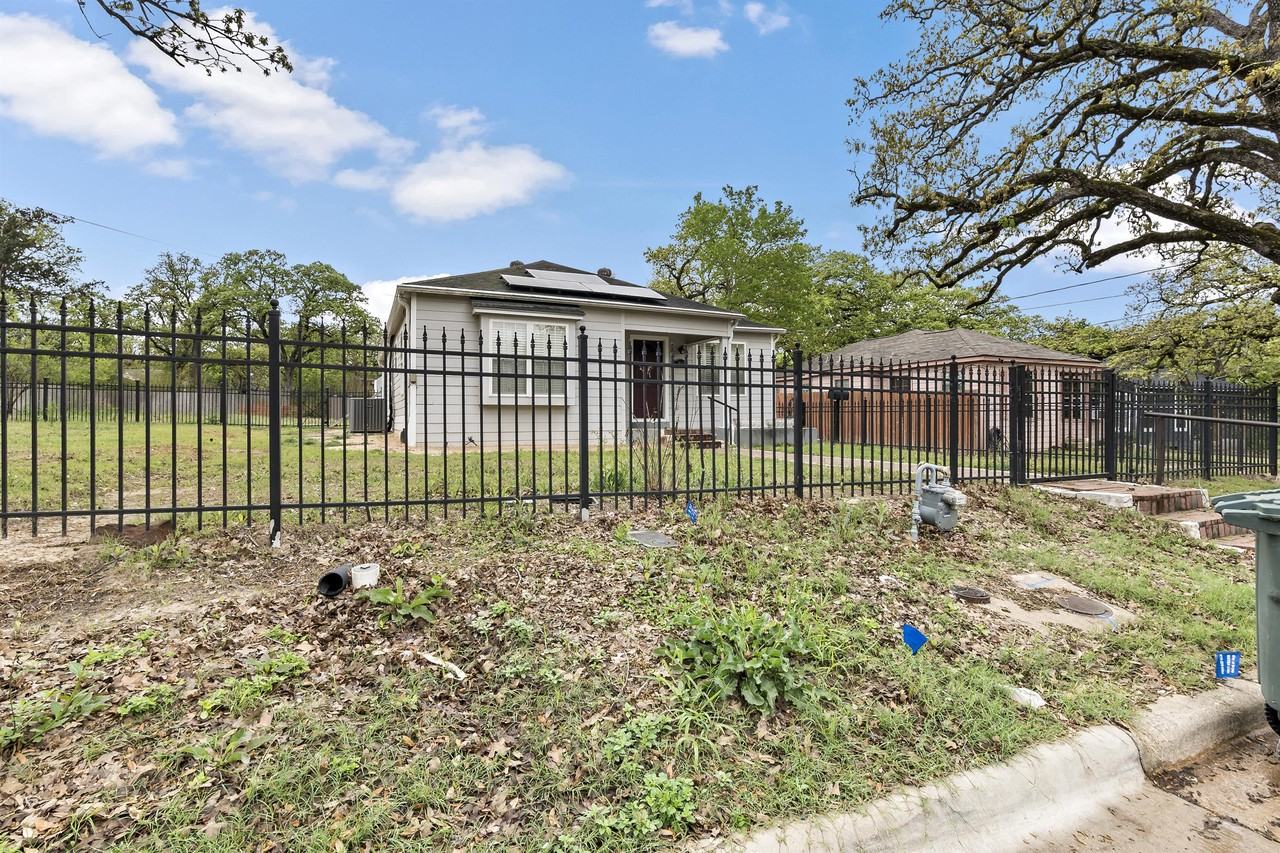 1409 Fannin Street #1 - Photo 2 of 21