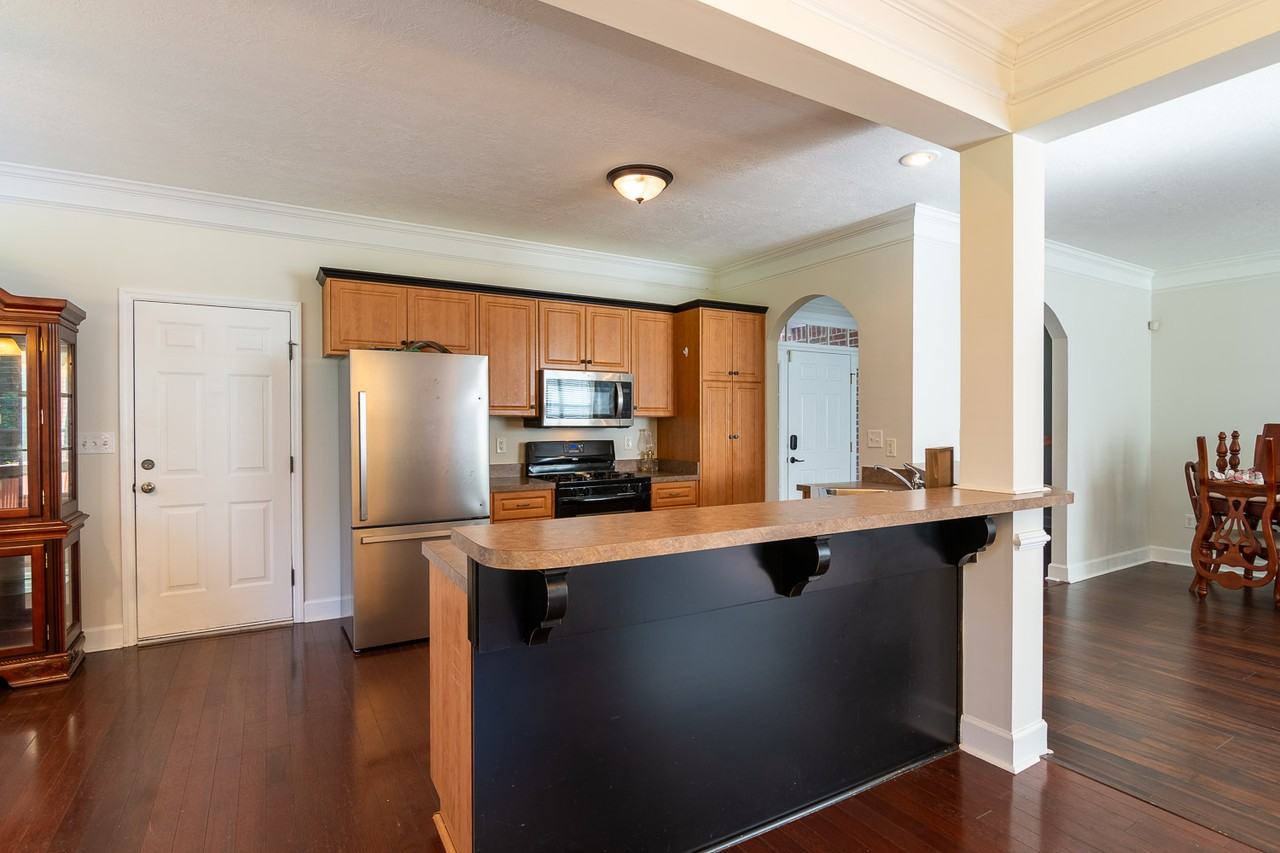 862 Tyler Woods Drive #1 - Photo 4 of 27