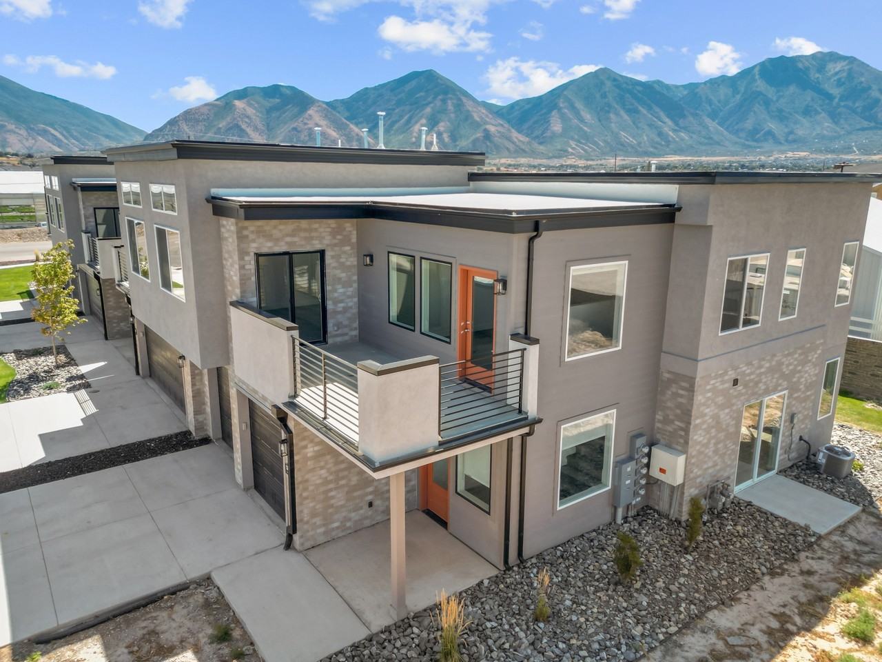 489 W 1760 N #27 - Photo 2 of 42