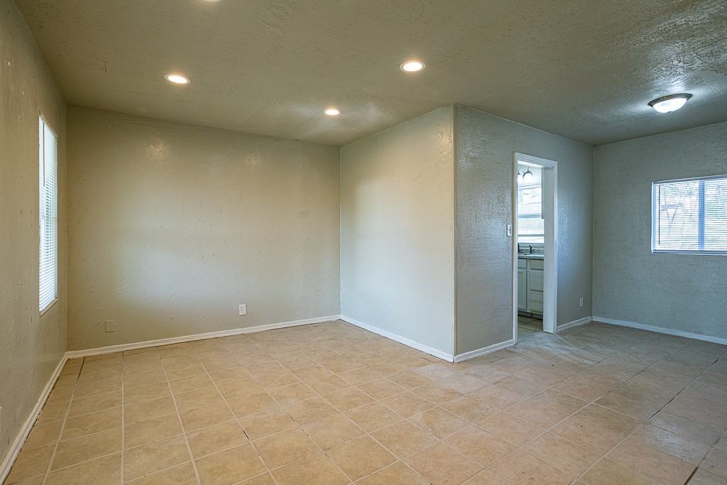 1808 Magnolia St #1 - Photo 3 of 20