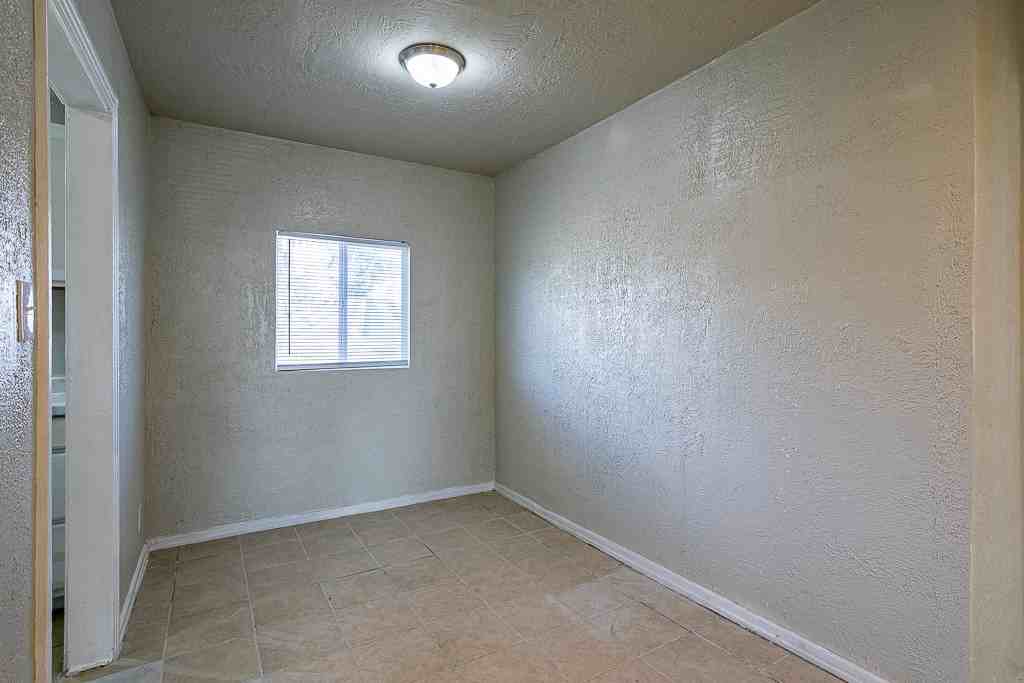 1808 Magnolia St #1 - Photo 7 of 20