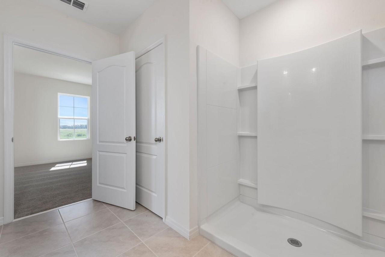 1296 Cascades Ave #1 - Photo 6 of 50