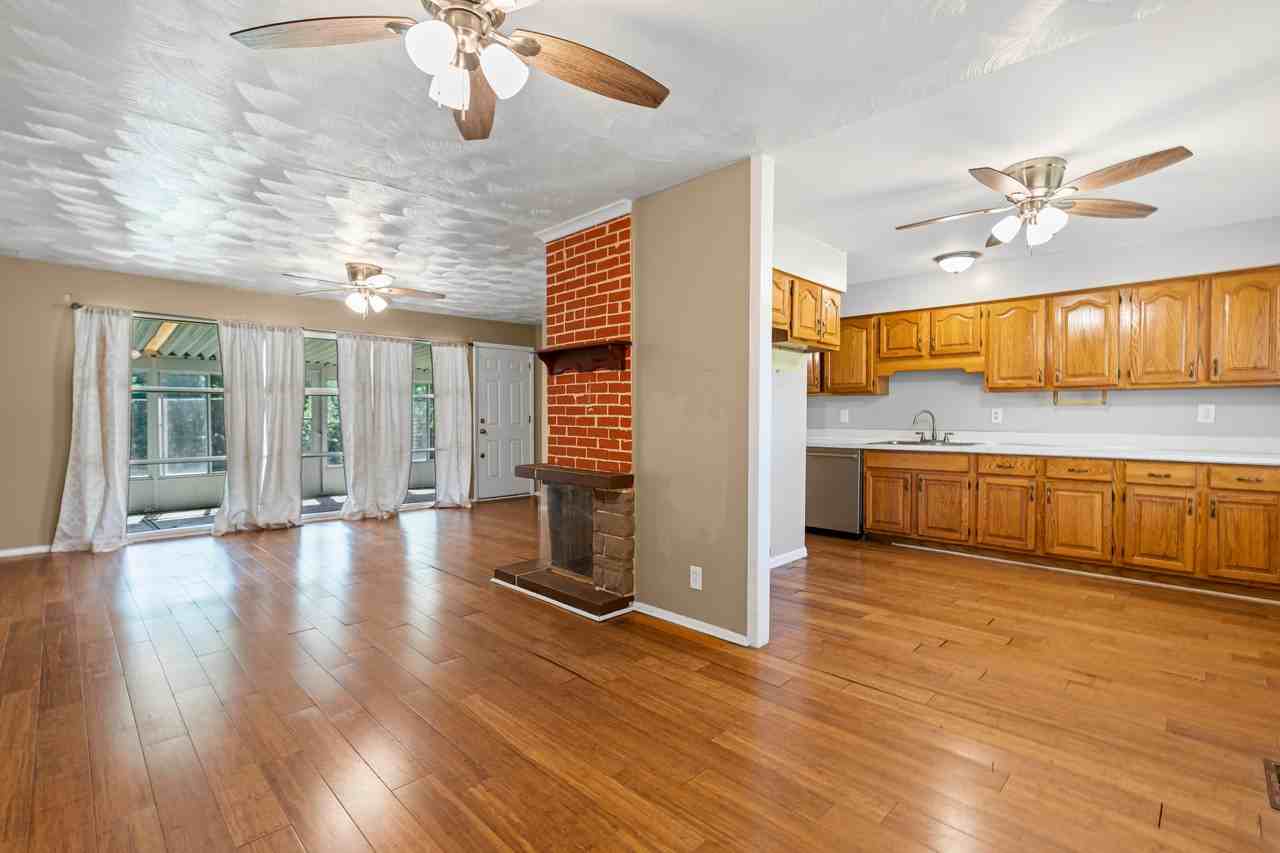 1935 Carmanbrook Parkway #1 - Photo 4 of 7