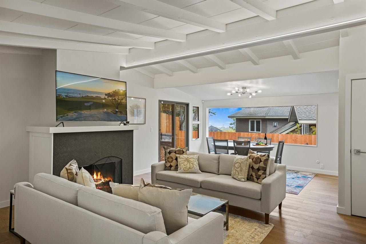 949 Syida Drive #1 - Photo 7 of 43