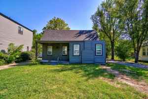 featured image of 610 Iowa St #1