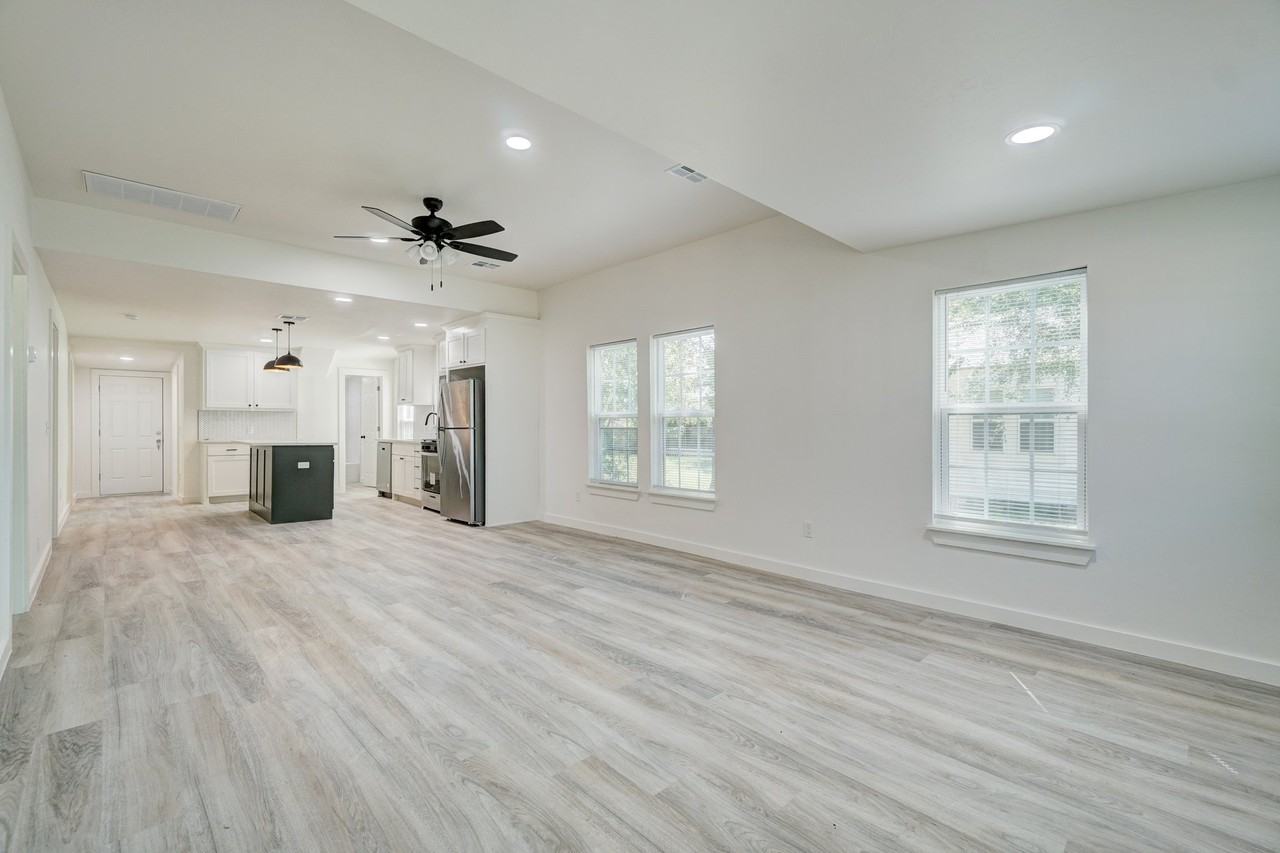 610 Iowa Street #1 - Photo 4 of 18