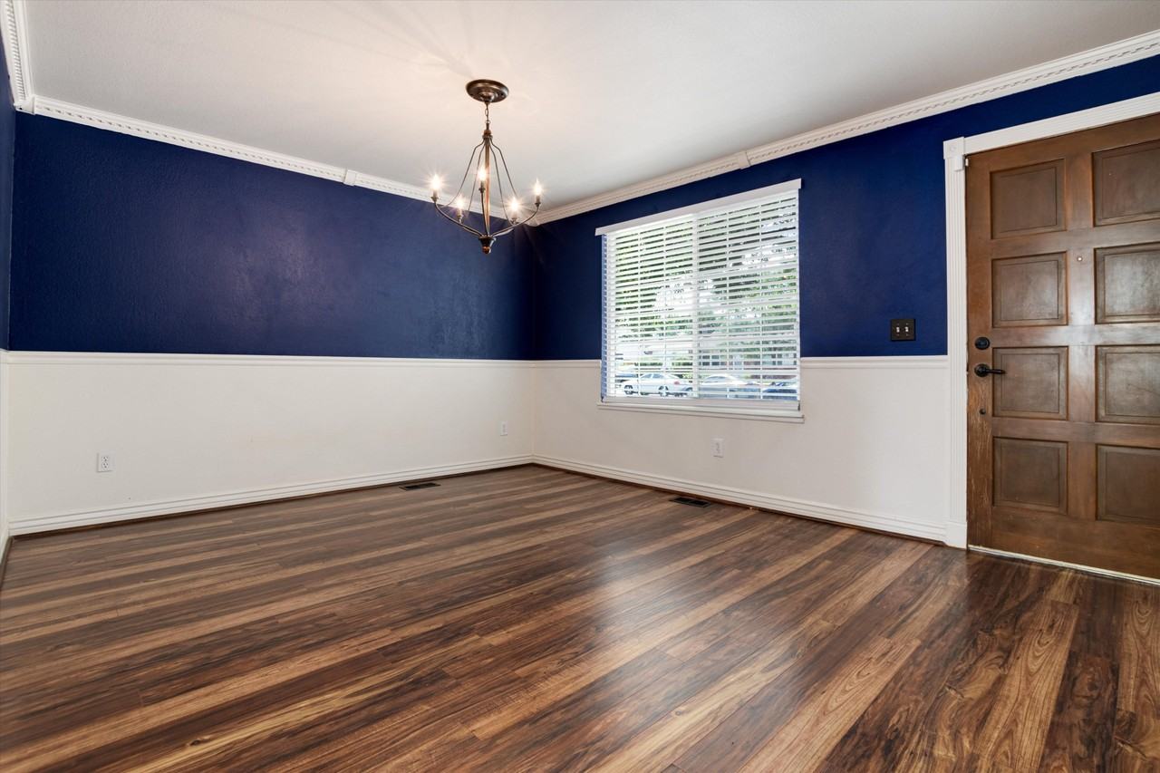 2608 South Cimarron Street - Photo 3 of 35