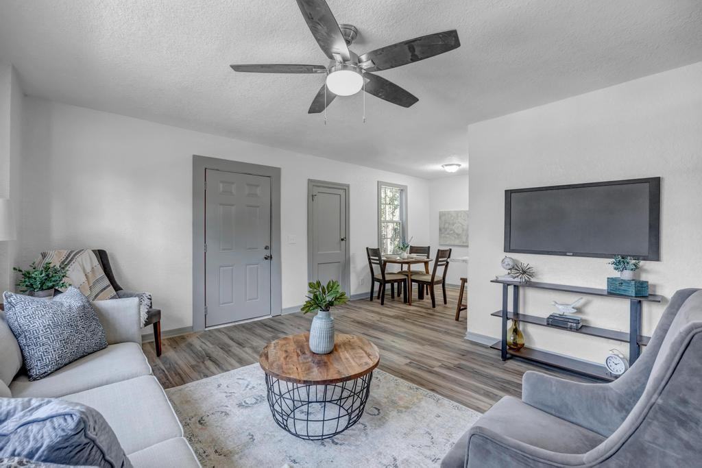 8025 Paul Jones Dr #1 - Photo 5 of 23