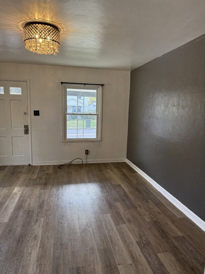 235 E Hillcrest Ave #237 - Photo 3 of 11