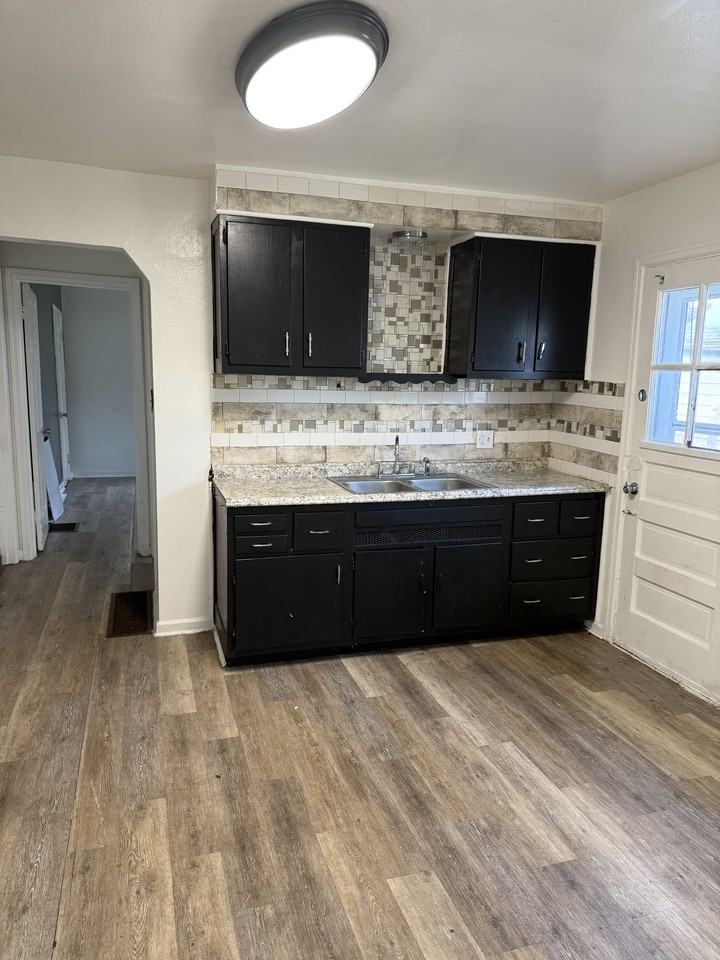 235 E Hillcrest Ave #237 - Photo 5 of 11