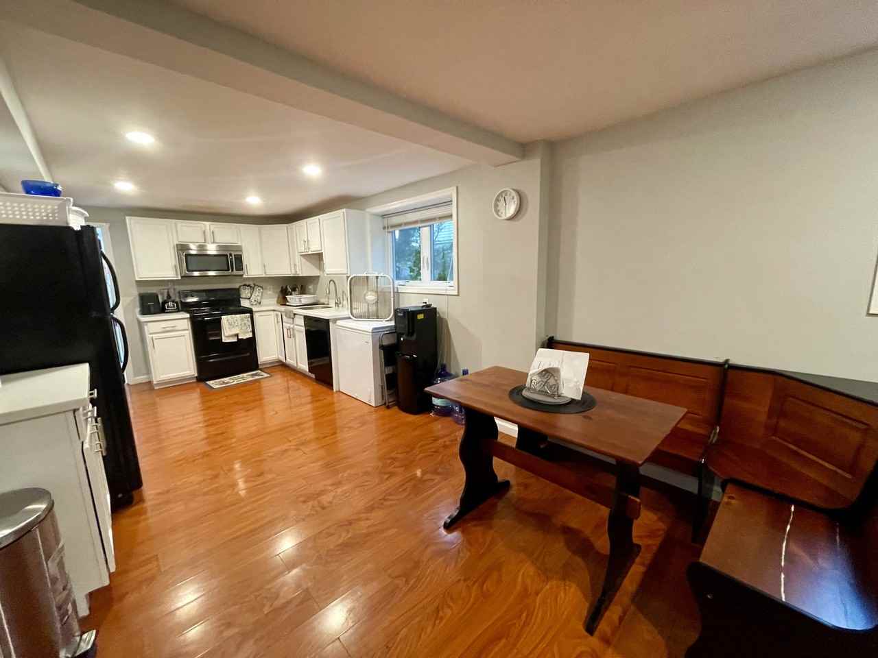 20 Sands Street #C - Photo 3 of 8