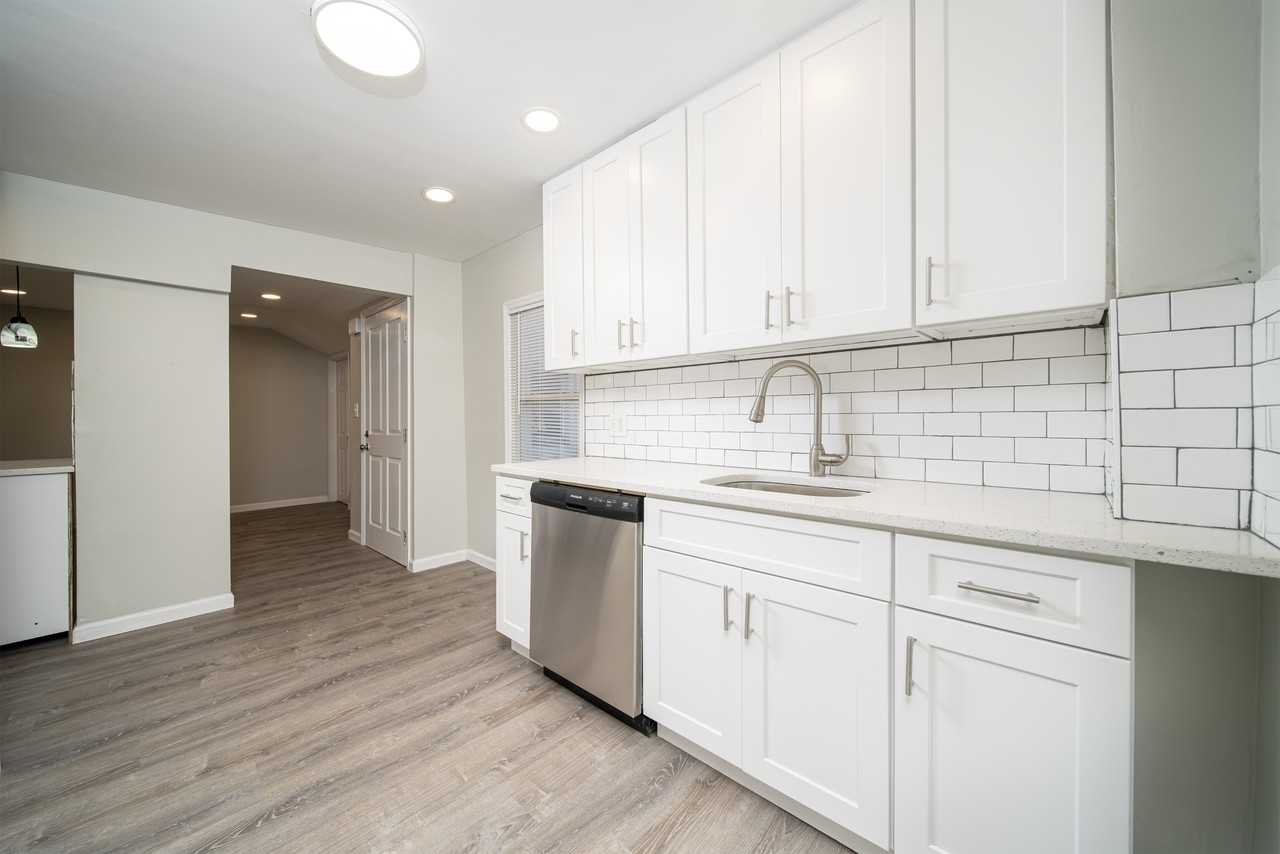 1708 Highland Ave #3 - Photo 2 of 27