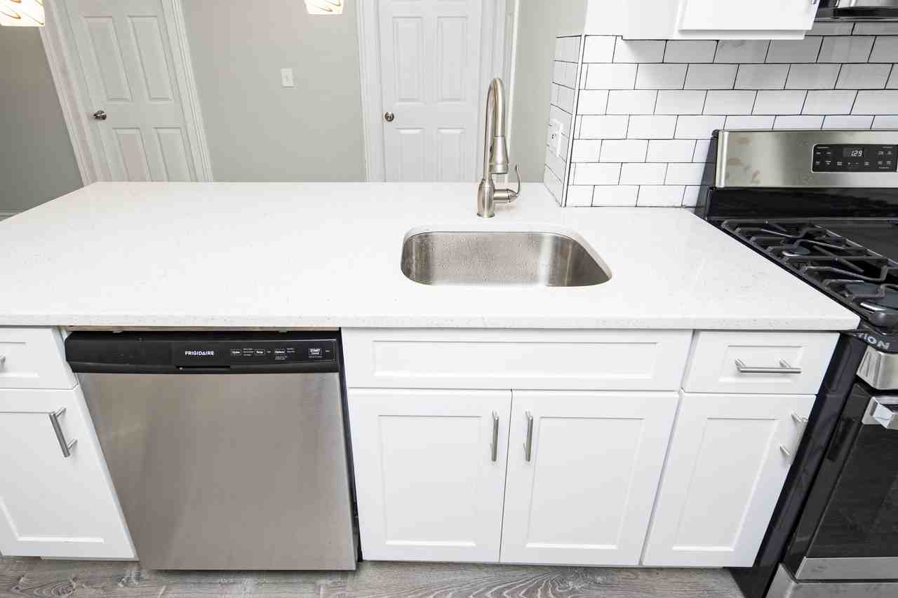 1820 Highland Ave #2 - Photo 4 of 28