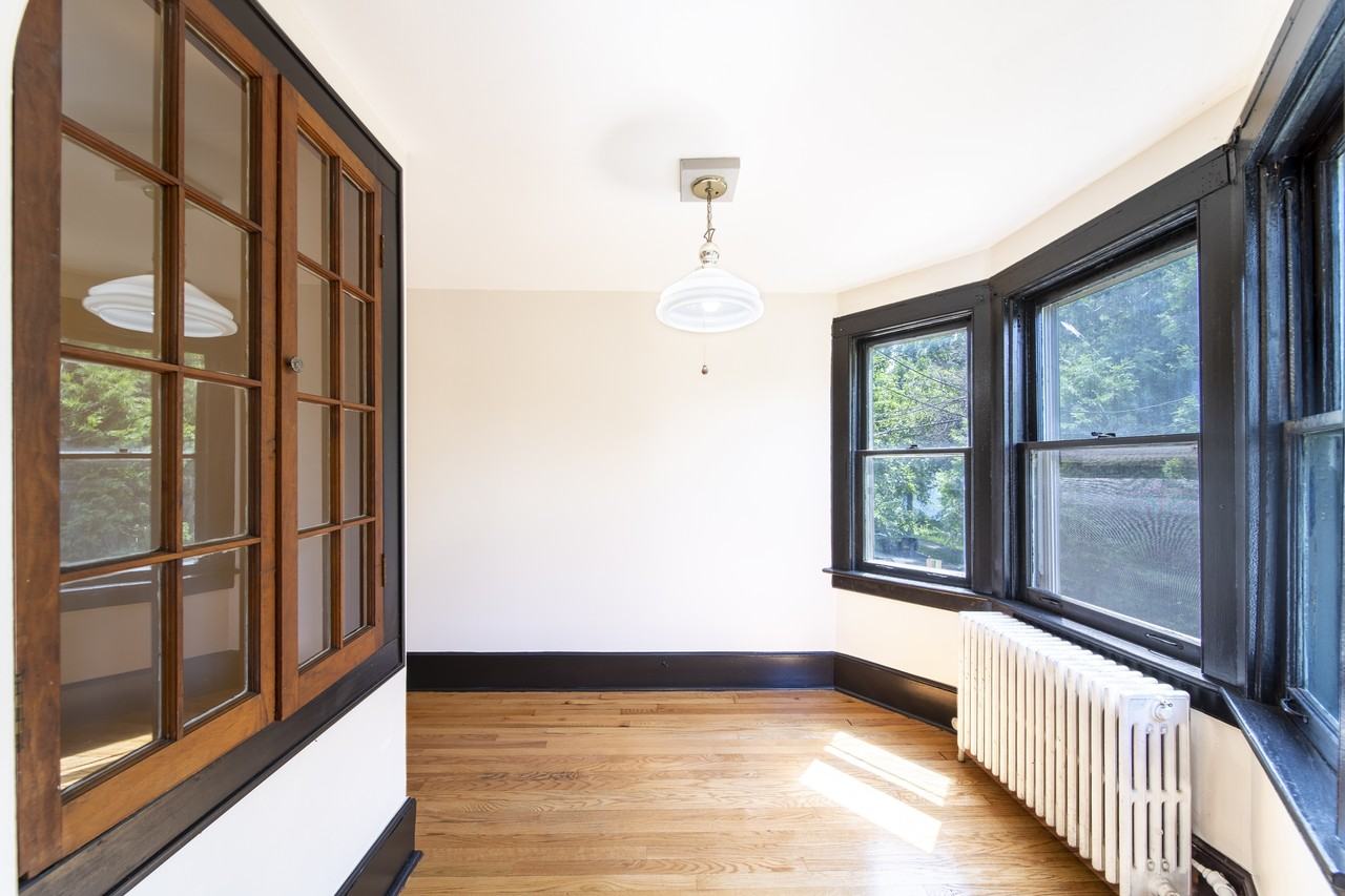 196 10th Street #SF - Photo 7 of 27