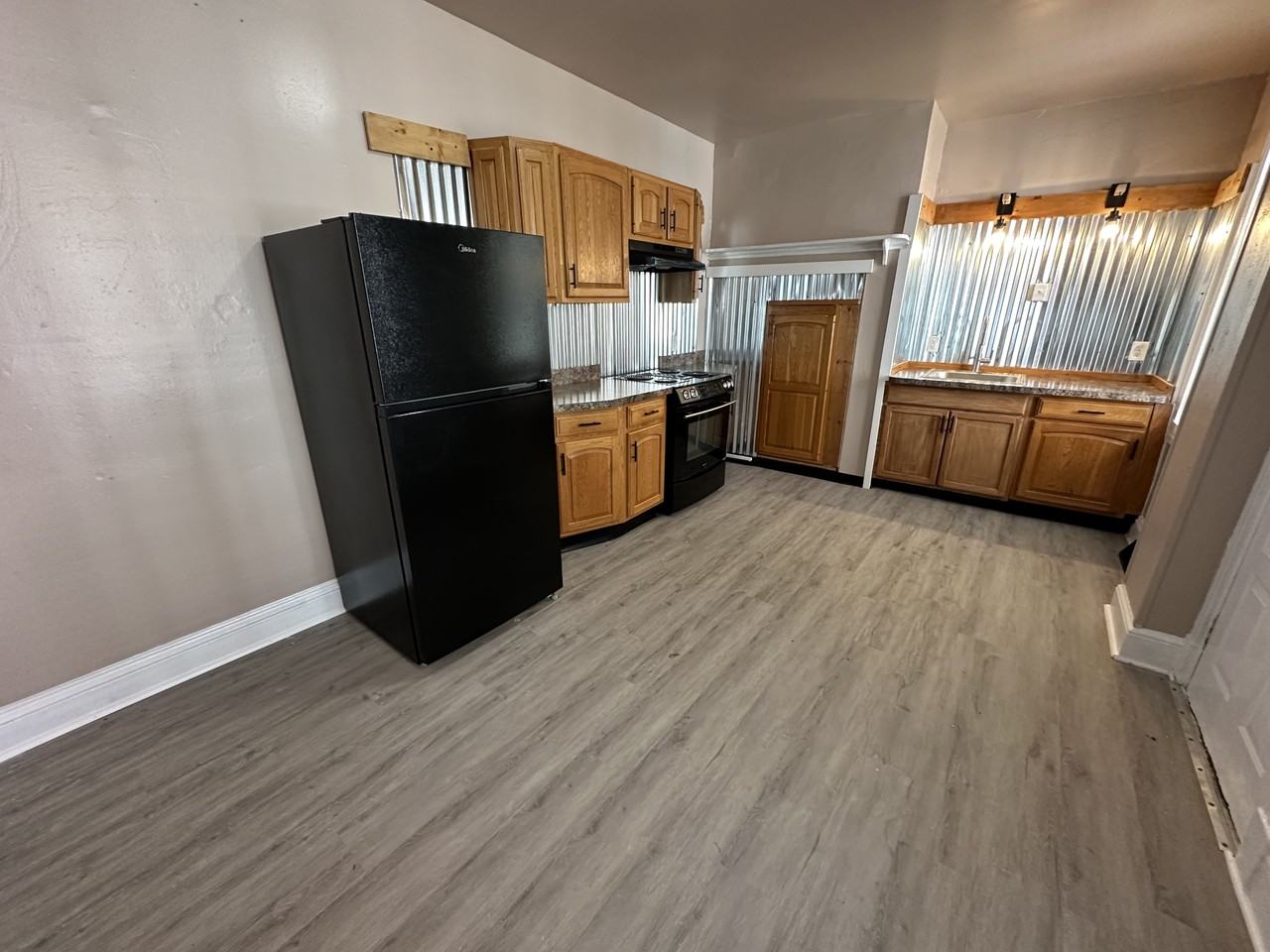 356 Beaver St #1 - Photo 7 of 24