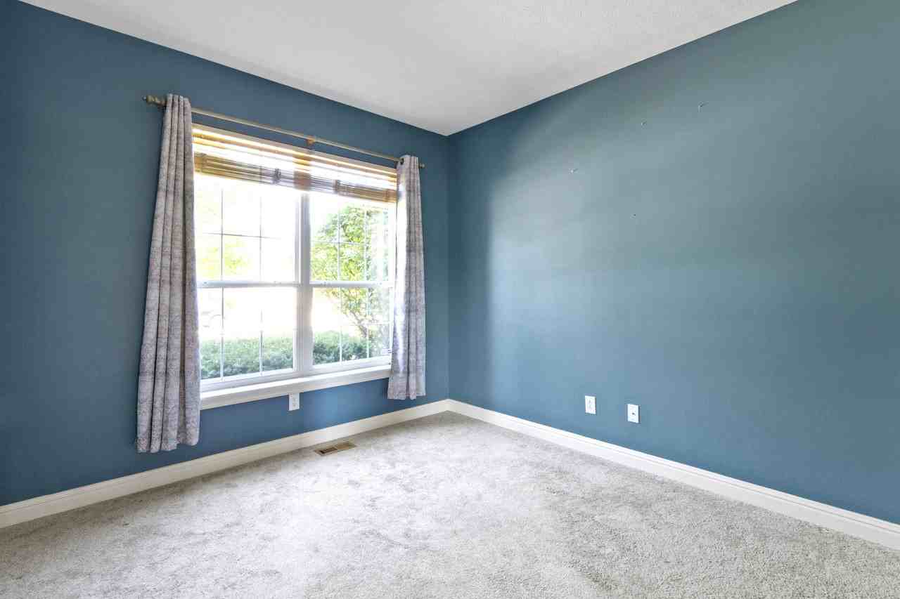 13747 Stone Haven Drive #1 - Photo 5 of 33