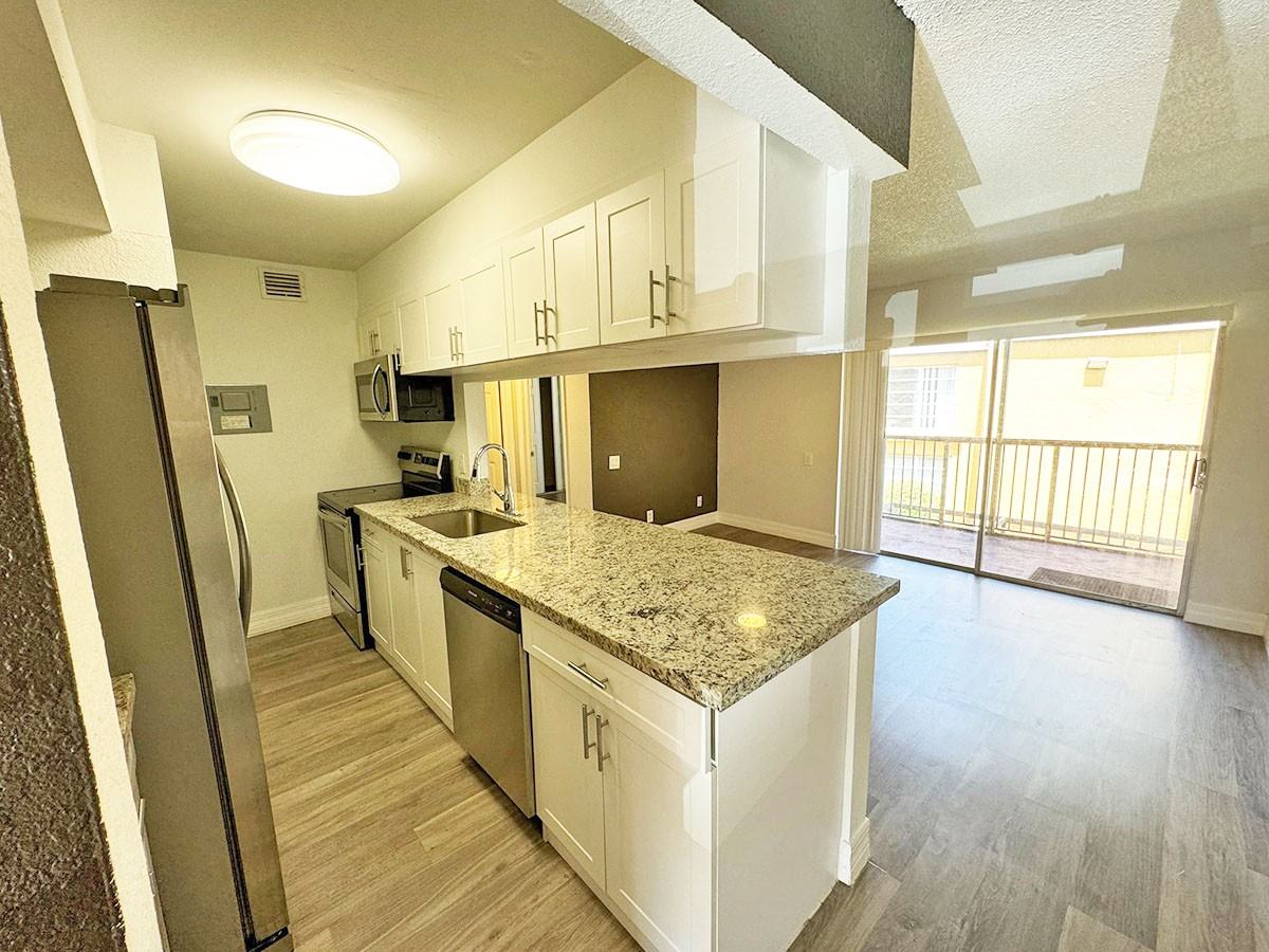 4465 Treehouse Lane #13F - Photo 2 of 16